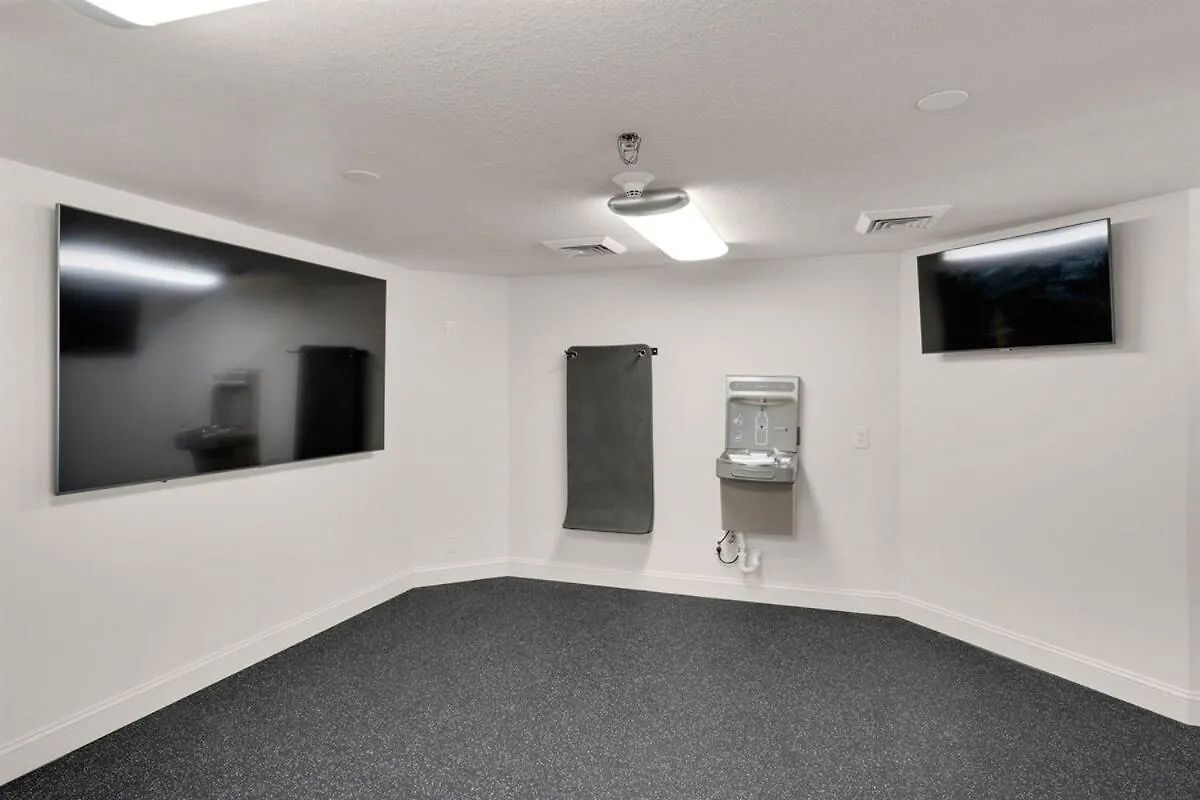 Calypso 302 West Direct Beach Front Awesome! Panama City Beach