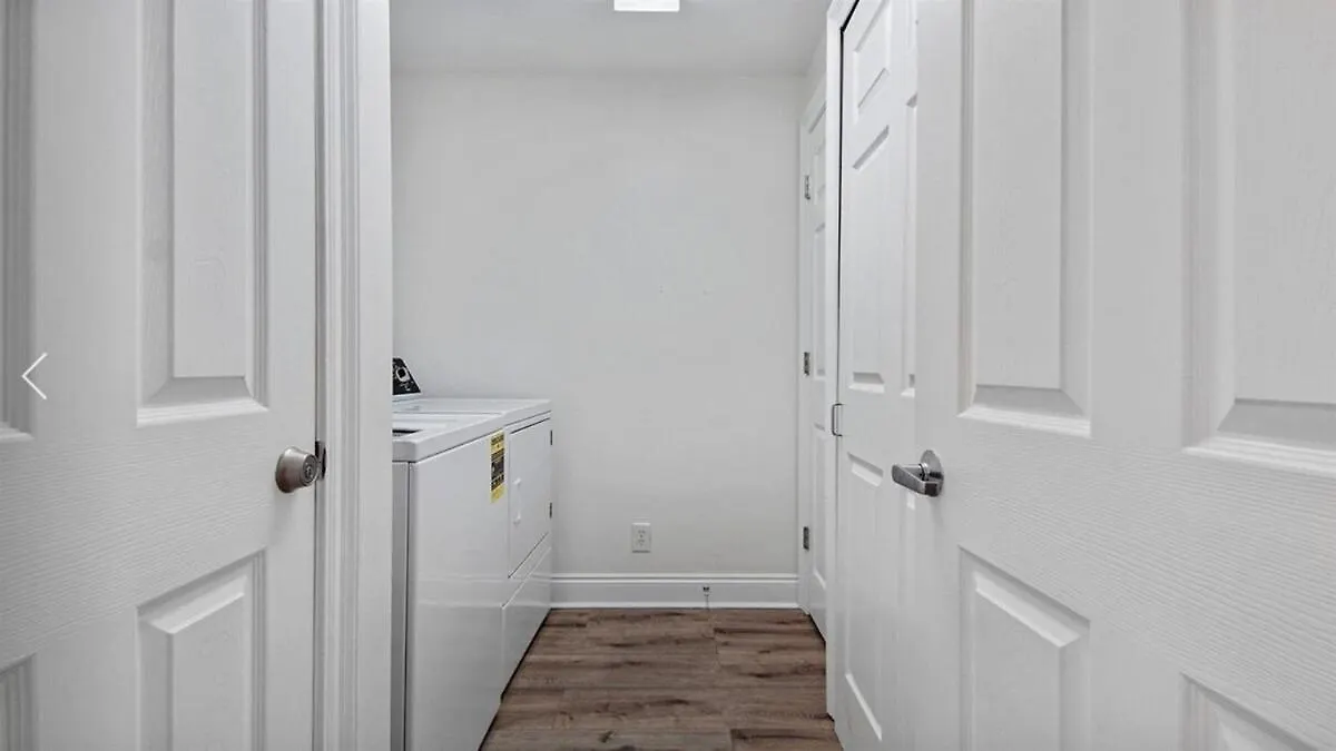 Calypso 302 West Direct Beach Front Awesome! Panama City Beach Apartment