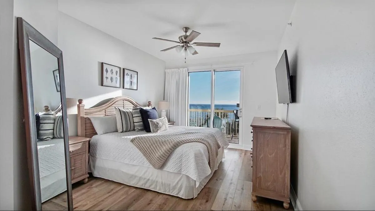 Calypso 302 West Direct Beach Front Awesome! Panama City Beach Apartment