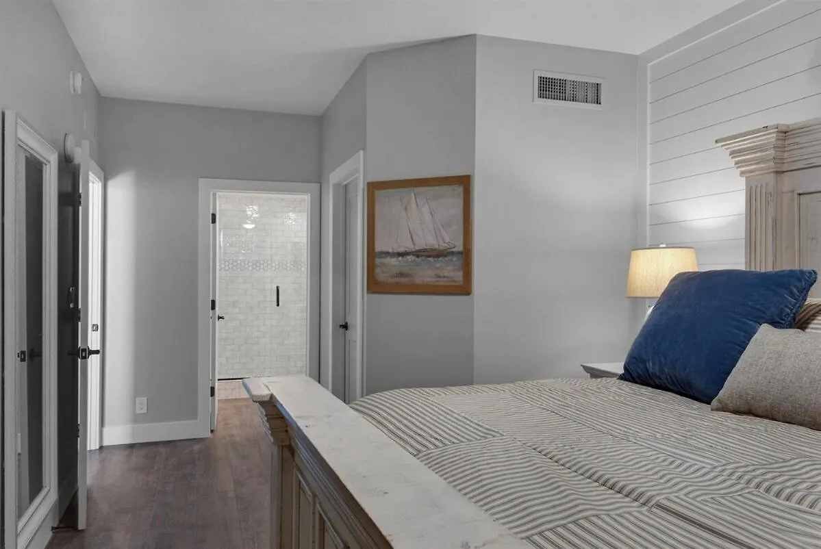 Calypso 302 West Direct Beach Front Awesome! Panama City Beach 0*,