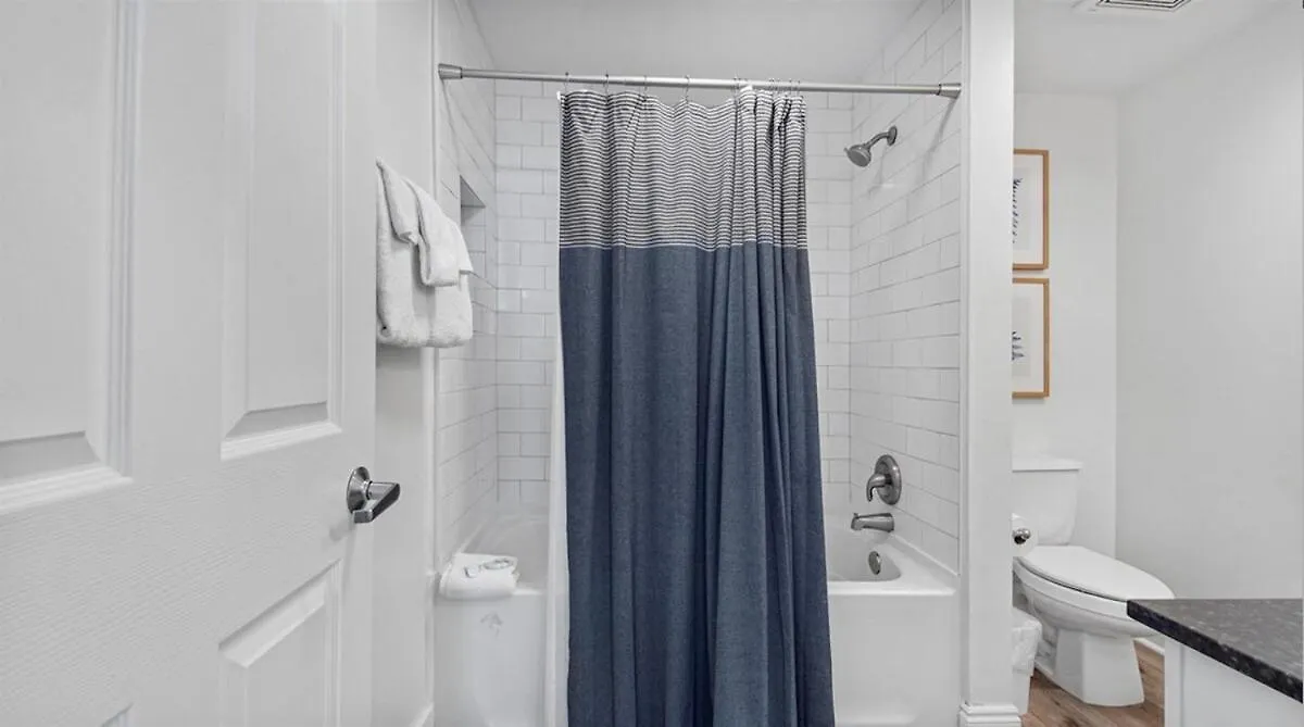 Calypso 302 West Direct Beach Front Awesome! Panama City Beach