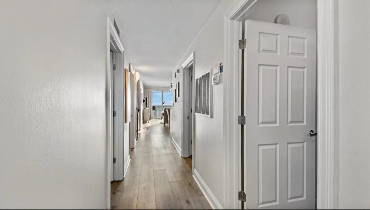 Calypso 302 West Direct Beach Front Awesome! Panama City Beach